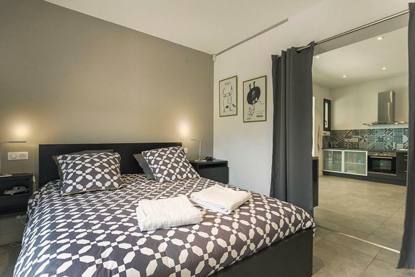 Les Aromatiques - Terrasse & Parking Prive A Villeneuve Les Avignon - Proche Golf Academy ภายนอก รูปภาพ